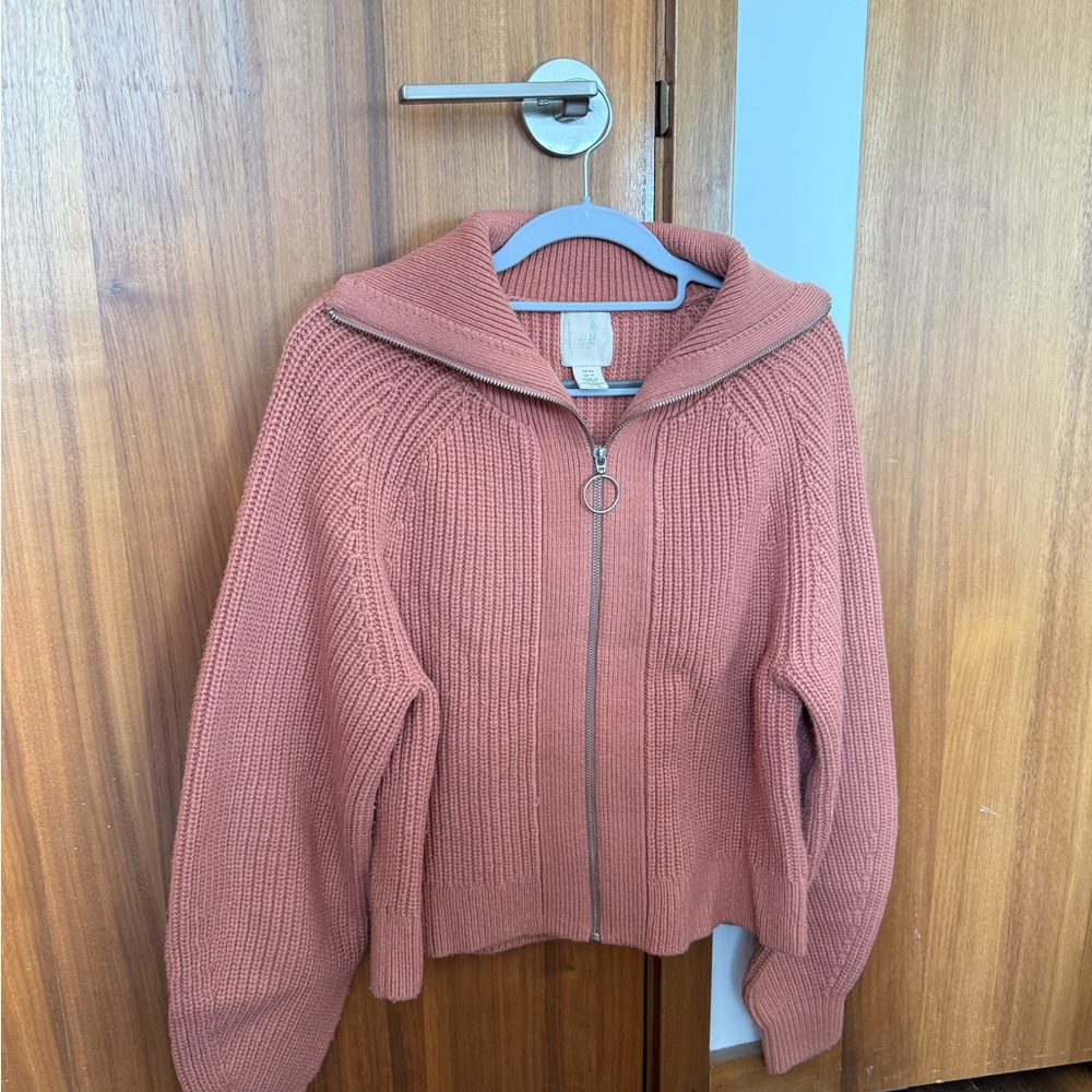 45% wool H&M Dusty Rose Ribbed Zip-Up Sweater Cardigan